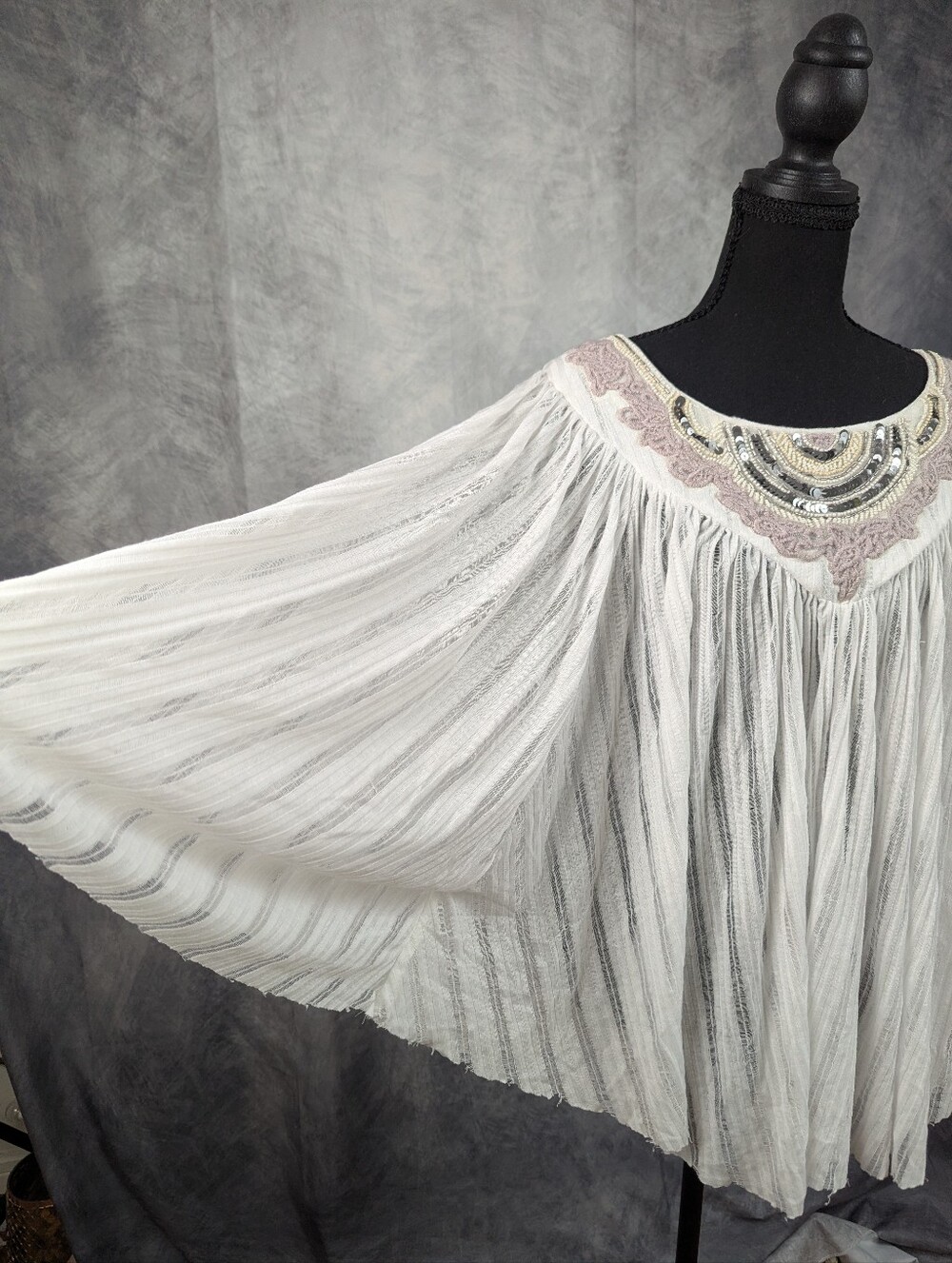Elegant White Embroidered Women's Top